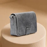 کیف دوشی زنانه چرم طبیعی (طرح لیزارد - رنگ طوسی)